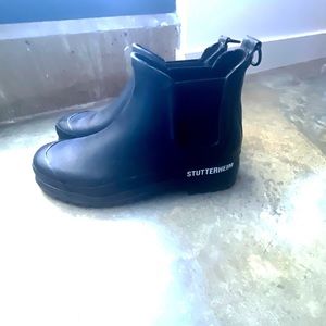 black stutterheim chelsea rain boots 39
